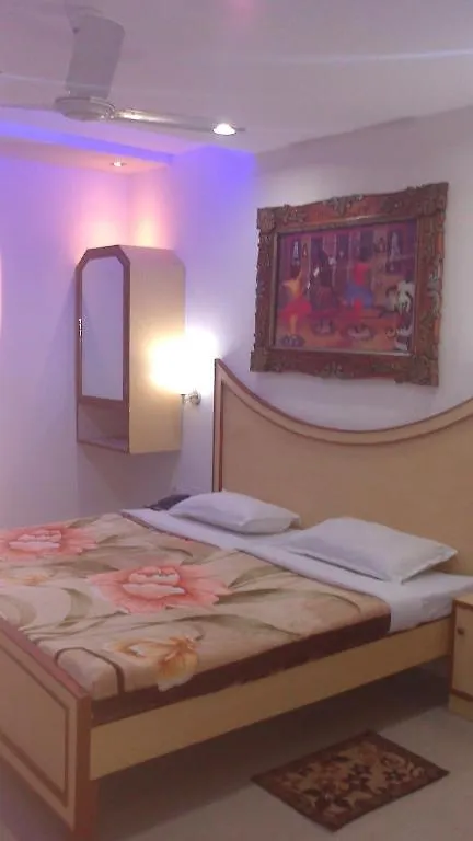**  Hotel Tourist Rest House Agra India