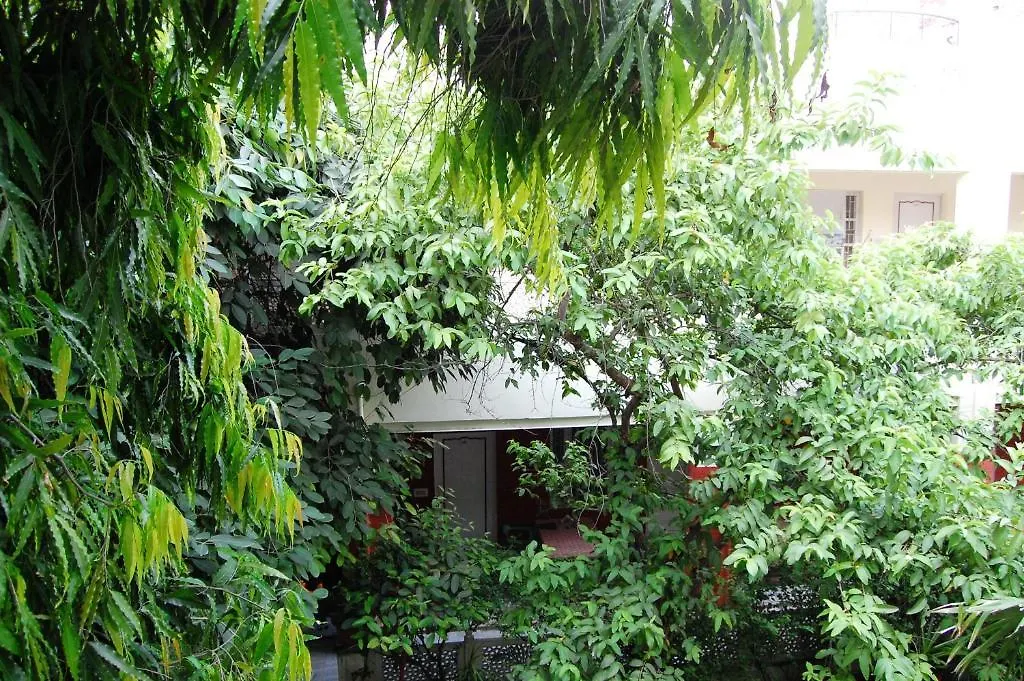 **  Hotel Tourist Rest House Agra India