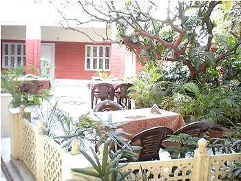 Hotel Tourist Rest House Agra Índia