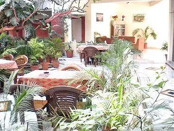 Hotel Tourist Rest House Agra 2*, Agra (Uttar Pradesh) Índia