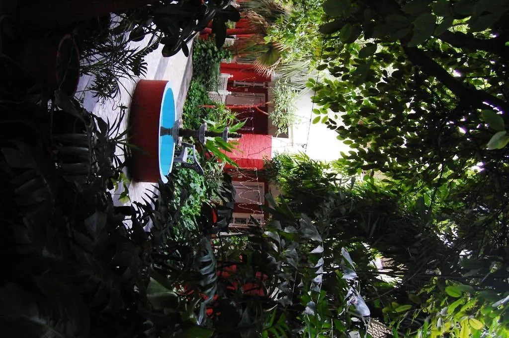 Hotel Tourist Rest House Agra 2*, Agra (Uttar Pradesh)